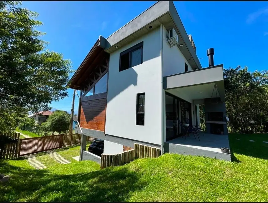 Foto 3 de Casa com 2 quartos à venda, 180m2 em Ibiraquera, Imbituba - SC