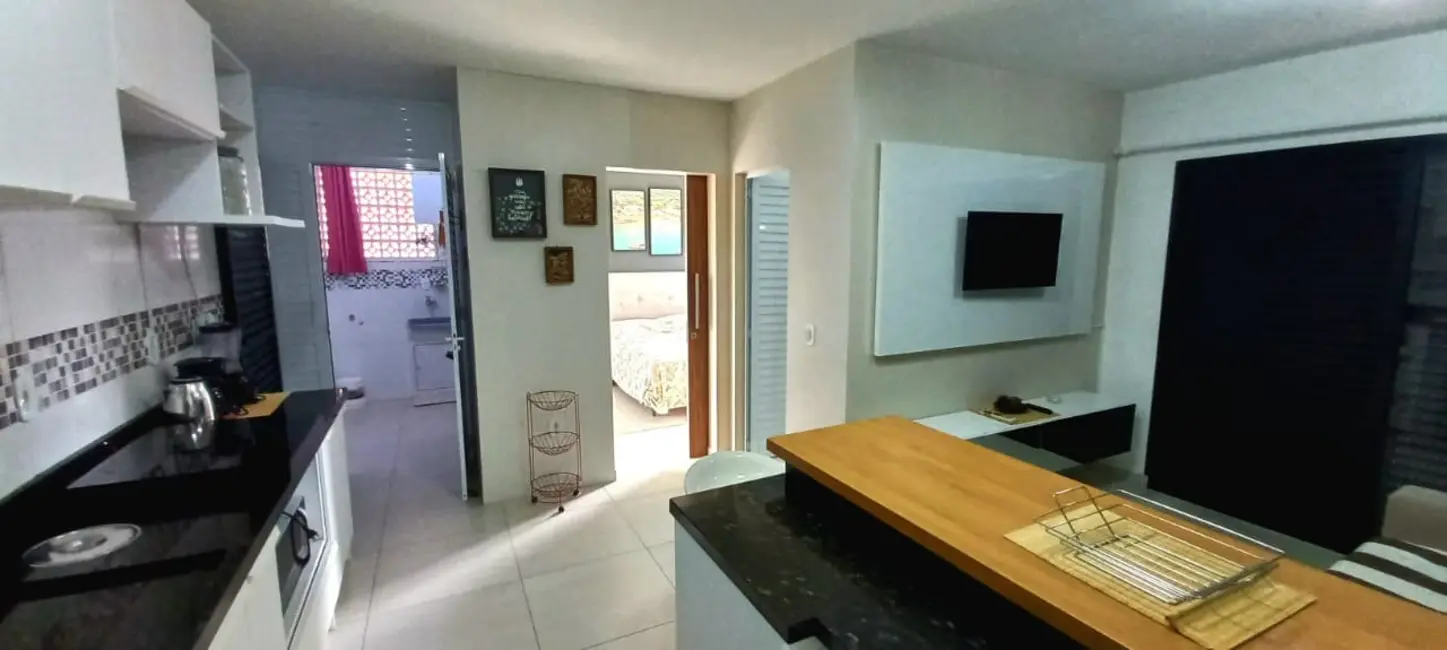 Foto 4 de Apartamento com 1 quarto à venda, 64m2 em Garopaba - SC
