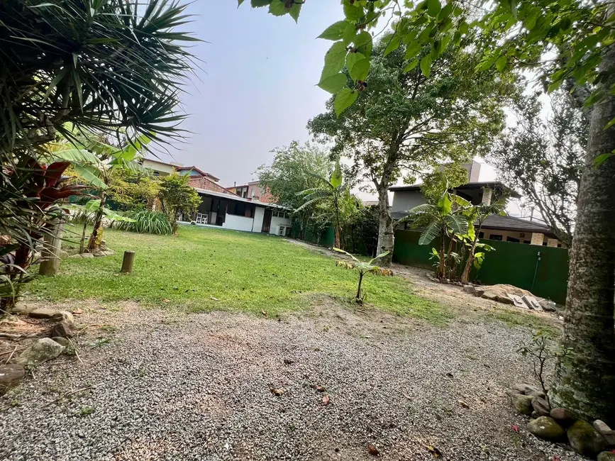 Foto 7 de Terreno / Lote à venda, 360m2 em Garopaba - SC