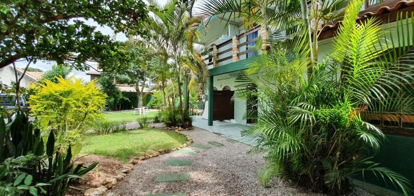 Foto 2 de Pousada com 14 quartos à venda, 764m2 em Garopaba - SC