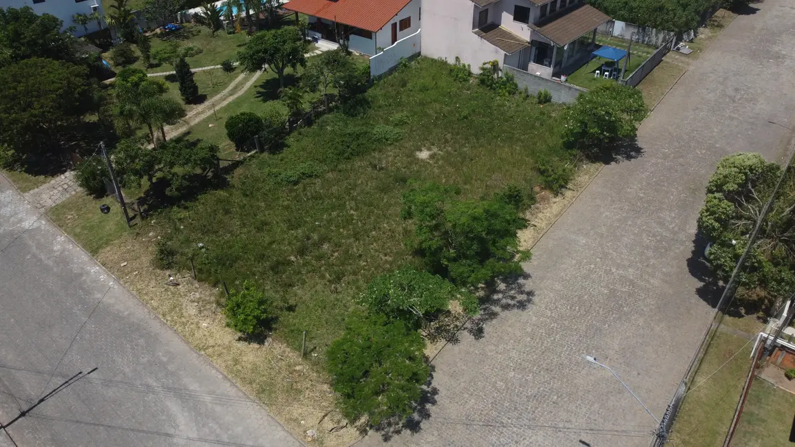 Foto 1 de Terreno / Lote à venda, 640m2 em Centro, Garopaba - SC