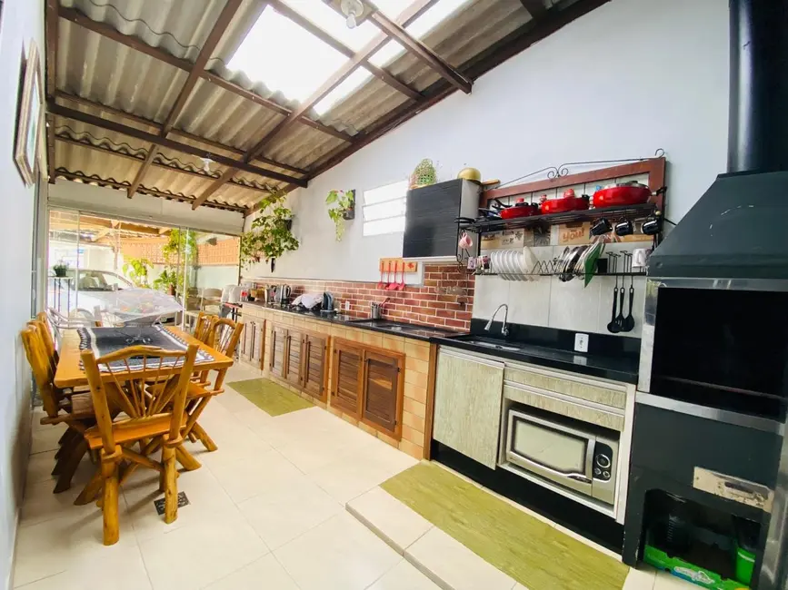 Casa com 3 quartos à venda, 185m2 em Paulo Lopes - SC - imagem 2 Foto 2 de Casa com 3 quartos à venda, 185m2 em Paulo Lopes - SC