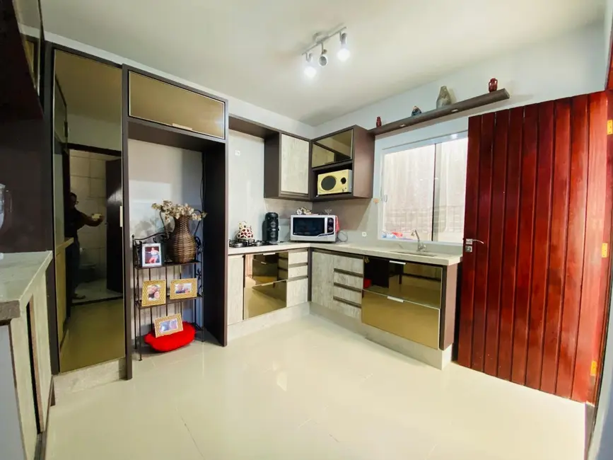 Casa com 3 quartos à venda, 185m2 em Paulo Lopes - SC - imagem 4 Foto 4 de Casa com 3 quartos à venda, 185m2 em Paulo Lopes - SC