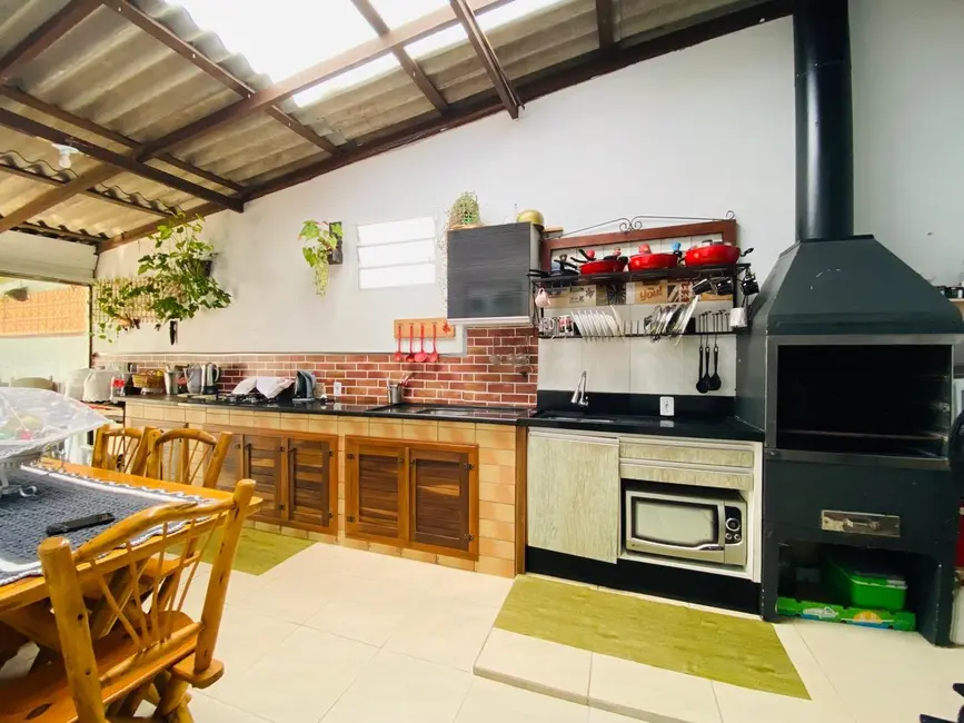 Casa com 3 quartos à venda, 185m2 em Paulo Lopes - SC - imagem 1 Foto 1 de Casa com 3 quartos à venda, 185m2 em Paulo Lopes - SC