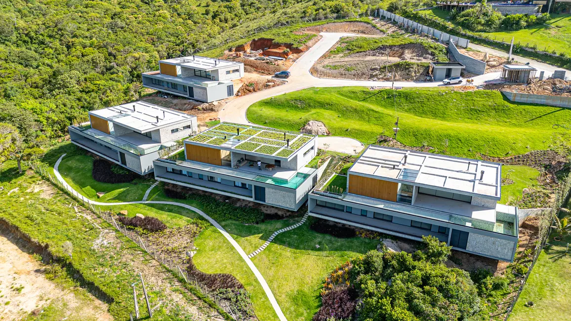Foto 2 de Casa de Condomínio com 4 quartos à venda, 500m2 em Garopaba - SC