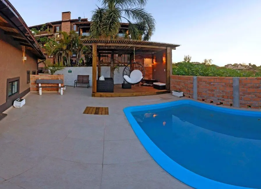 Foto 7 de Pousada com 13 quartos à venda, 600m2 em Garopaba - SC