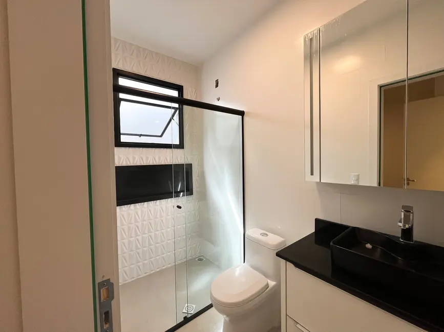 Foto 9 de Casa com 4 quartos à venda, 172m2 em Garopaba - SC