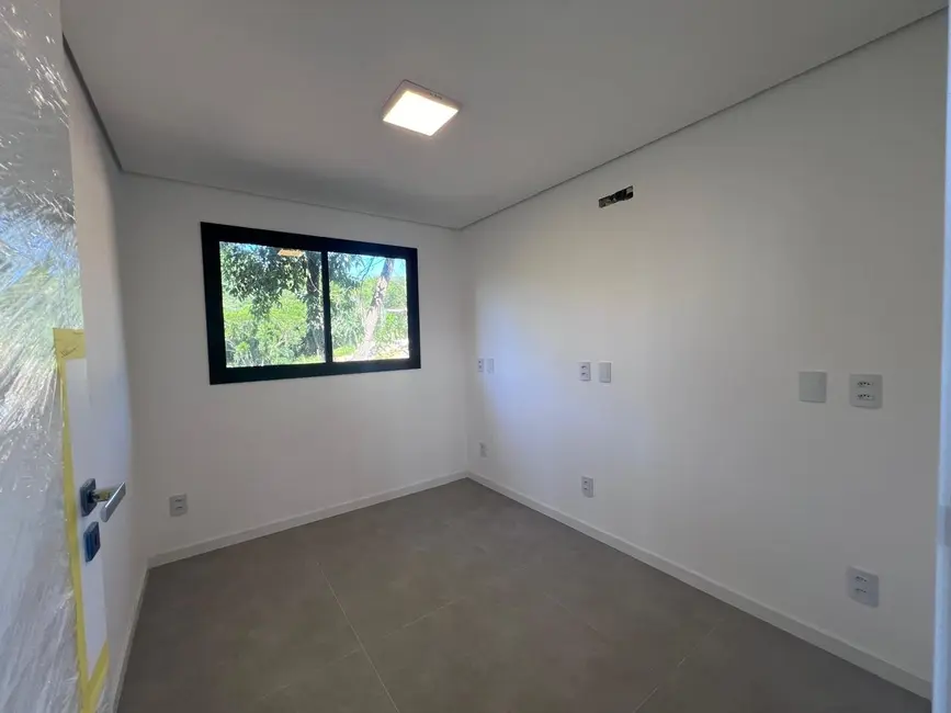 Foto 9 de Casa com 4 quartos à venda, 162m2 em Garopaba - SC