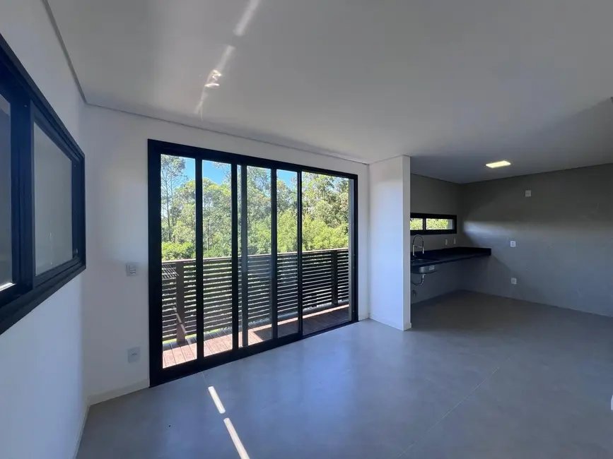 Foto 6 de Casa com 4 quartos à venda, 162m2 em Garopaba - SC