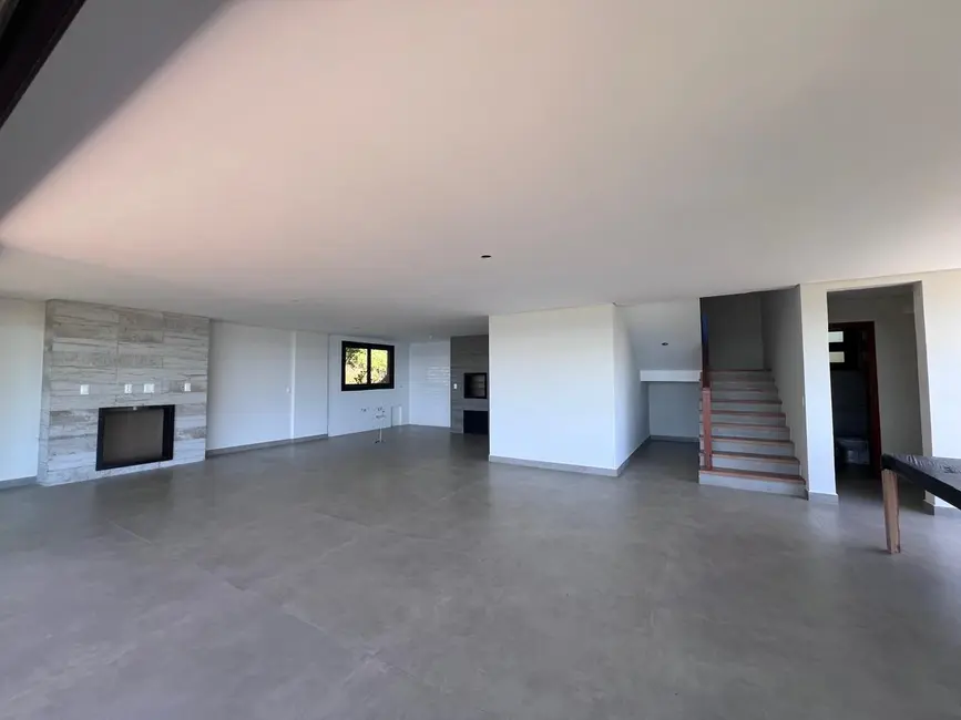 Foto 7 de Casa com 5 quartos à venda, 270m2 em Garopaba - SC