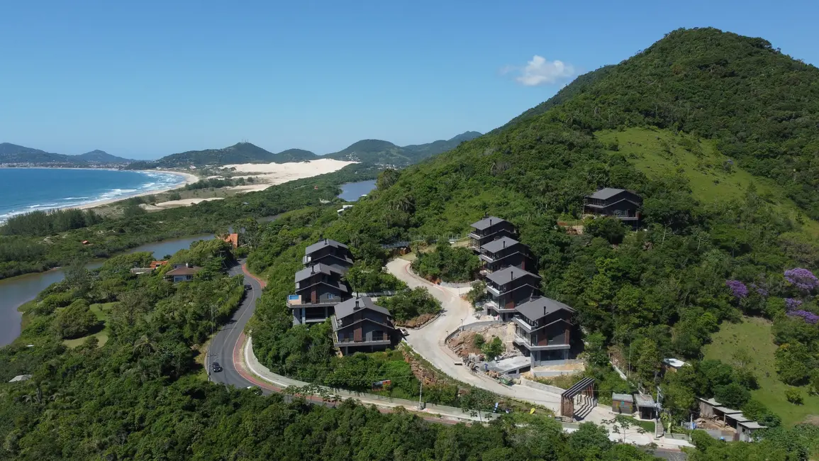 Foto 1 de Casa com 5 quartos à venda, 270m2 em Garopaba - SC