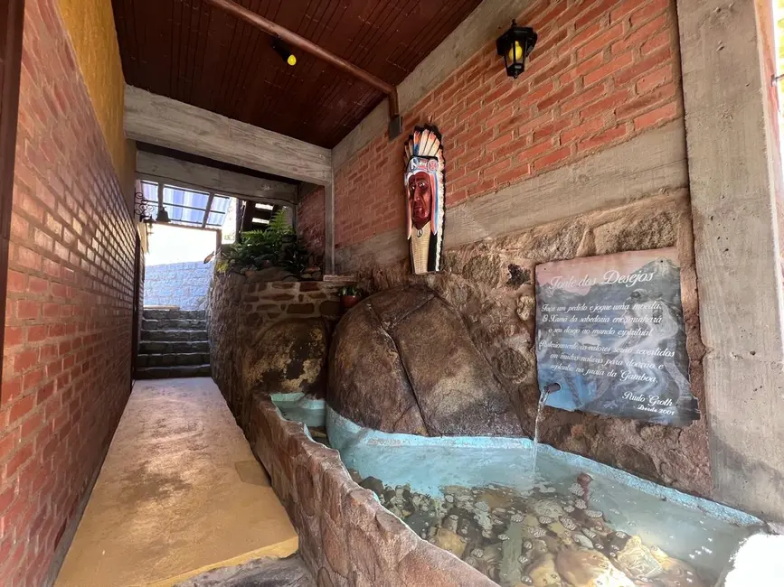 Foto 9 de Pousada com 18 quartos à venda, 760m2 em Garopaba - SC