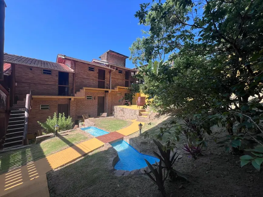 Foto 4 de Pousada com 18 quartos à venda, 760m2 em Garopaba - SC