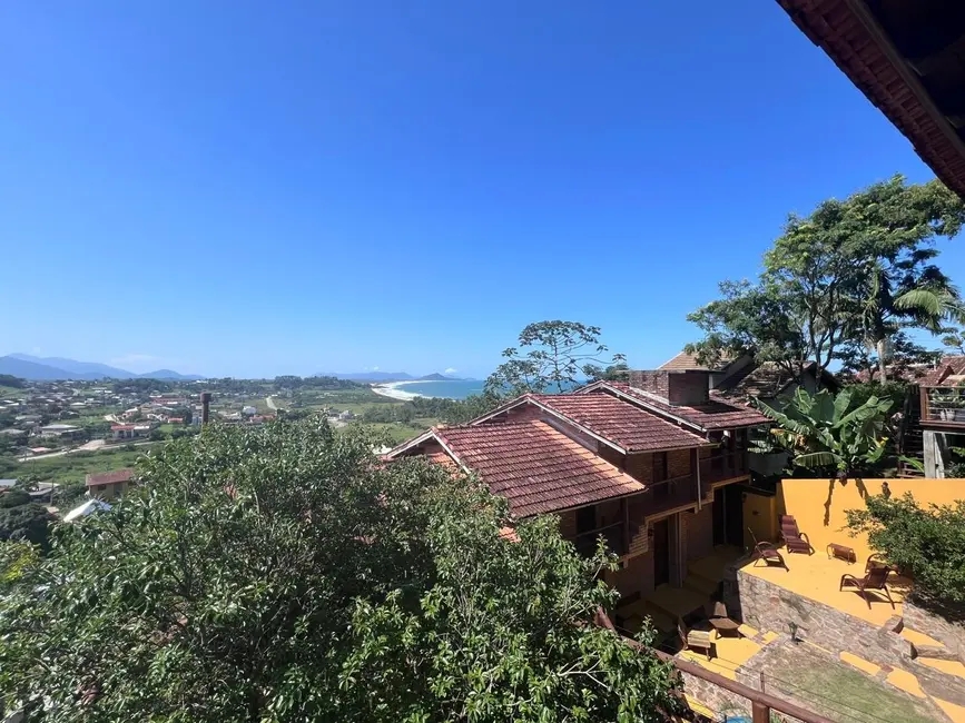 Foto 1 de Pousada com 18 quartos à venda, 760m2 em Garopaba - SC