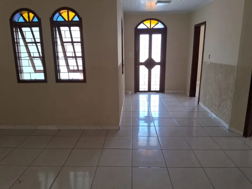 Foto 2 de Casa com 5 quartos à venda, 222m2 em Laguna - SC
