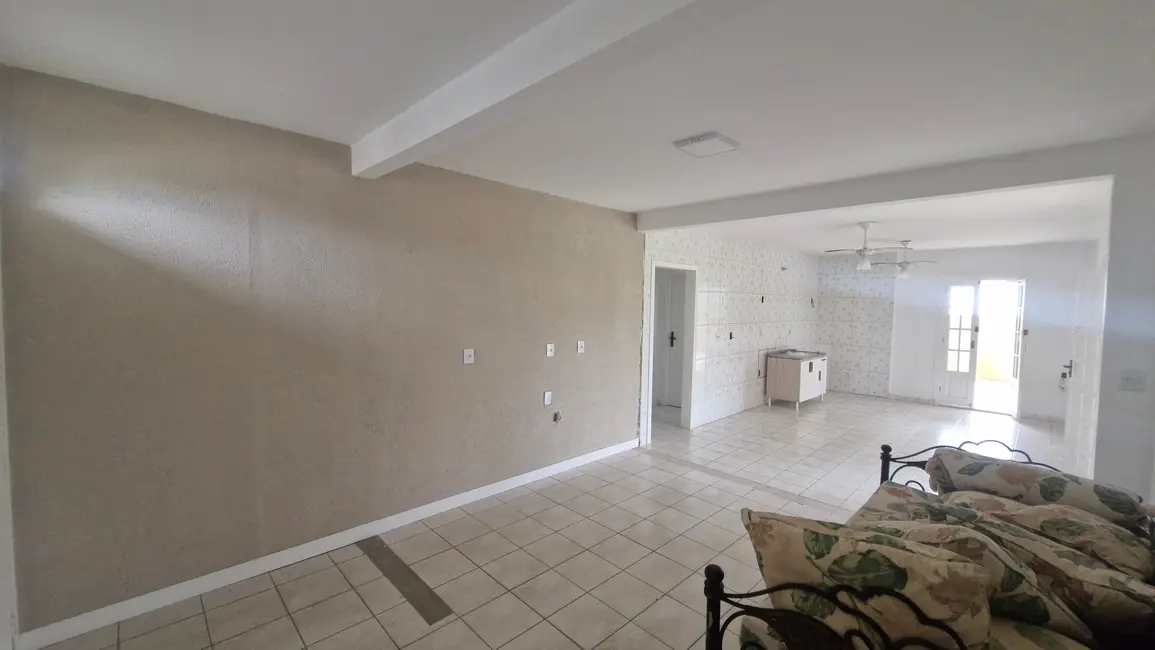 Foto 3 de Sala Comercial com 2 quartos para alugar, 1232m2 em Garopaba - SC