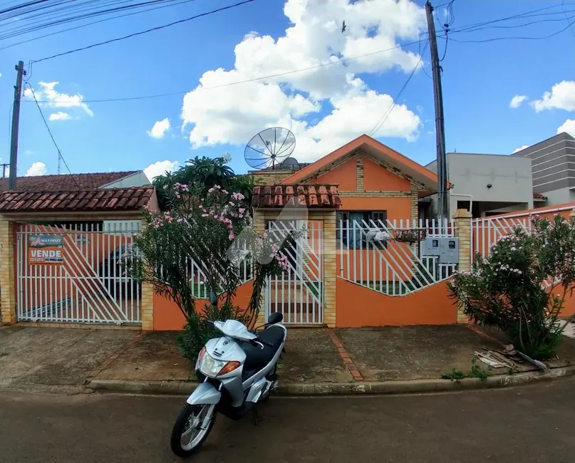 Foto 2 de Casa com 3 quartos à venda, 184m2 em São Francisco, Toledo - PR