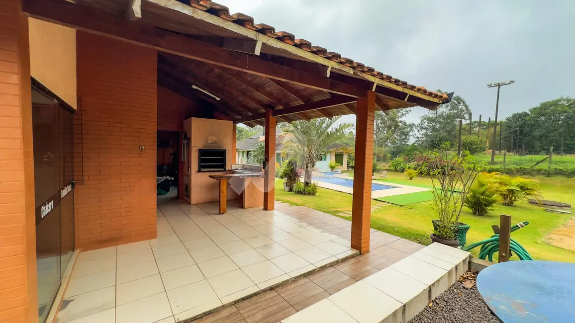 Chácara com 3 quartos à venda, 373m2 em Jardim Coopagro, Toledo - PR - imagem 8 Foto 8 de Chácara com 3 quartos à venda, 373m2 em Jardim Coopagro, Toledo - PR