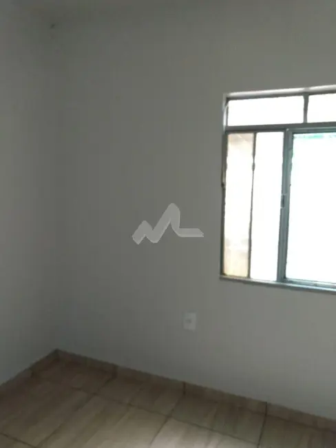 Casa com 3 quartos à venda, 128m2 em Centro, Toledo - PR - imagem 5 Foto 5 de Casa com 3 quartos à venda, 128m2 em Centro, Toledo - PR