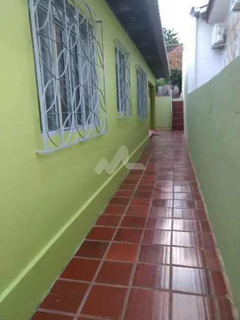 Casa com 3 quartos à venda, 128m2 em Centro, Toledo - PR - imagem 9 Foto 9 de Casa com 3 quartos à venda, 128m2 em Centro, Toledo - PR