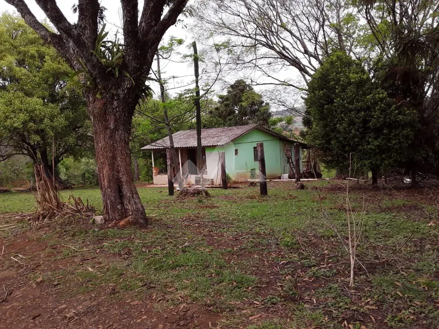 Chácara à venda, 140m2 em Guaraniacu - PR - imagem 4 Foto 4 de Chácara à venda, 140m2 em Guaraniacu - PR
