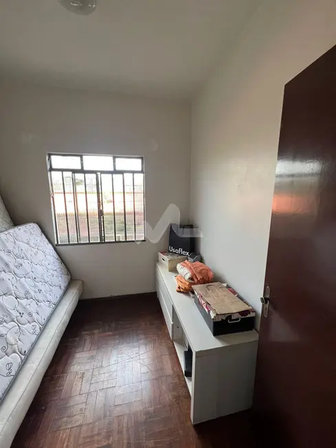 Casa com 3 quartos à venda, 135m2 em Centro, Toledo - PR - imagem 9 Foto 9 de Casa com 3 quartos à venda, 135m2 em Centro, Toledo - PR