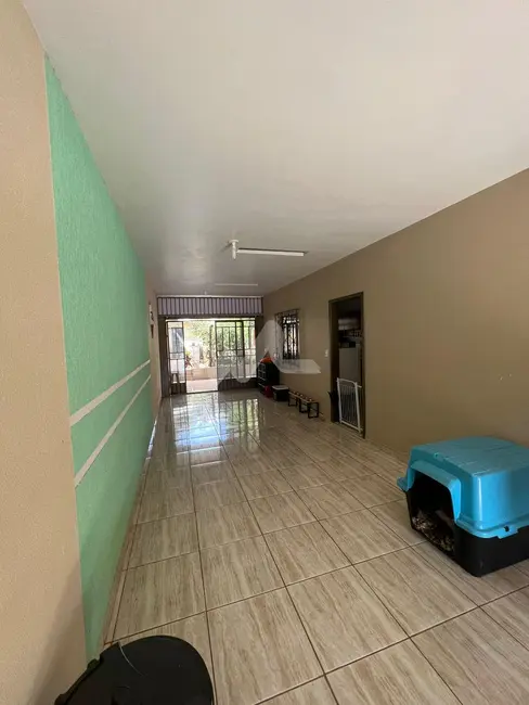 Casa com 3 quartos à venda, 135m2 em Centro, Toledo - PR - imagem 7 Foto 7 de Casa com 3 quartos à venda, 135m2 em Centro, Toledo - PR