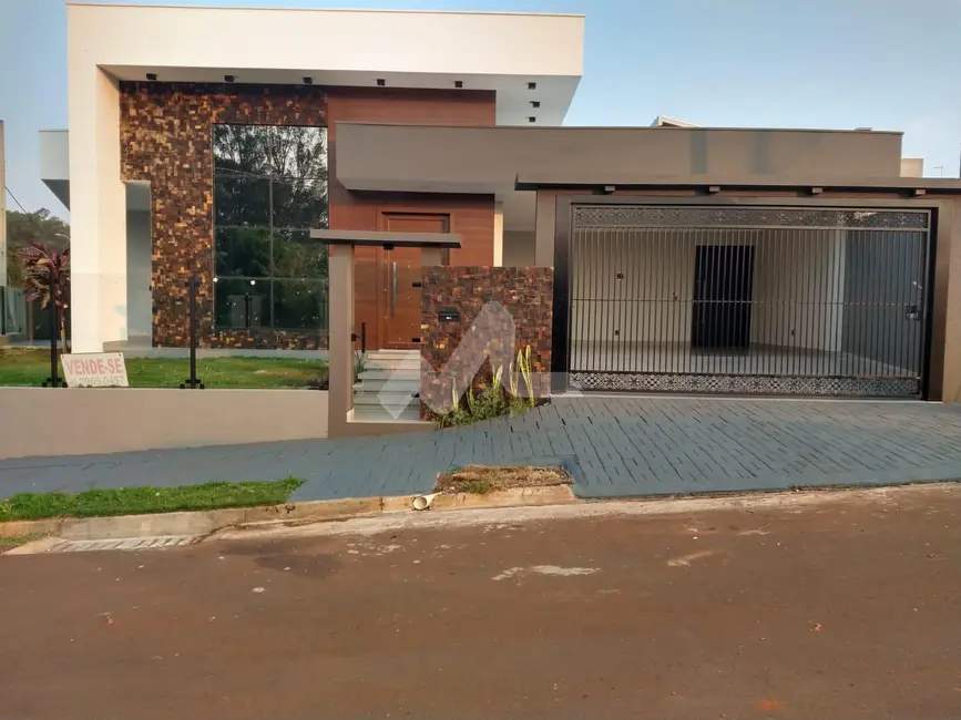 Casa com 3 quartos à venda, 306m2 em Vila Industrial, Toledo - PR - imagem 3 Foto 3 de Casa com 3 quartos à venda, 306m2 em Vila Industrial, Toledo - PR