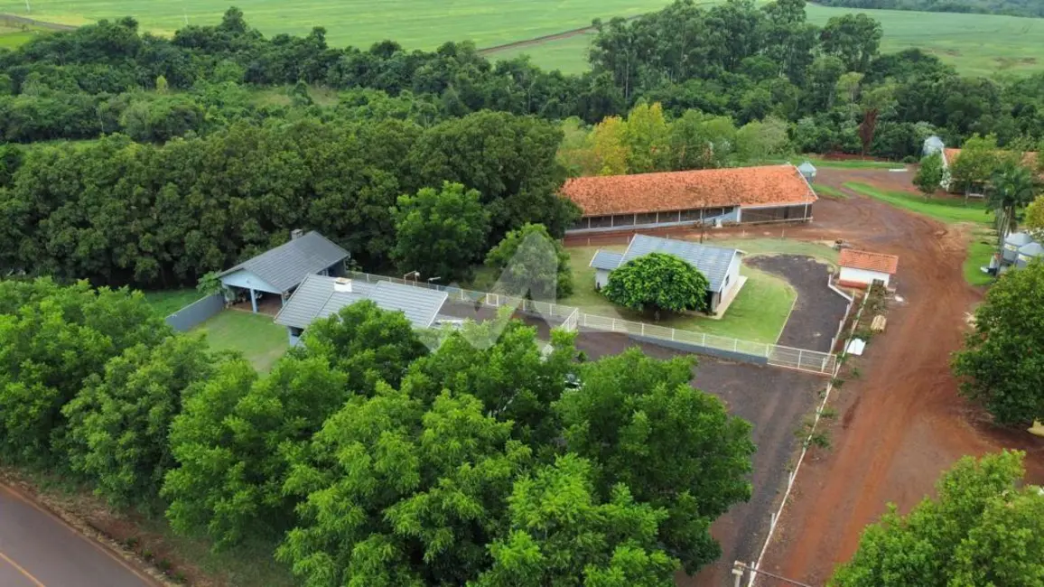 Foto 1 de Armazém / Galpão à venda, 74105m2 em Toledo - PR