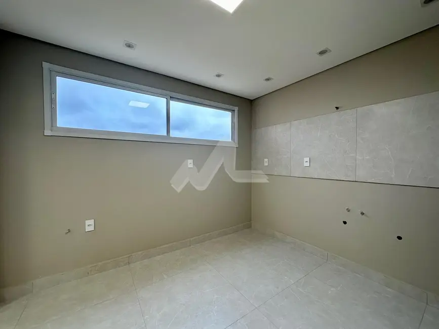 Apartamento com 2 quartos à venda, 153m2 em Centro, Toledo - PR - imagem 8 Foto 8 de Apartamento com 2 quartos à venda, 153m2 em Centro, Toledo - PR