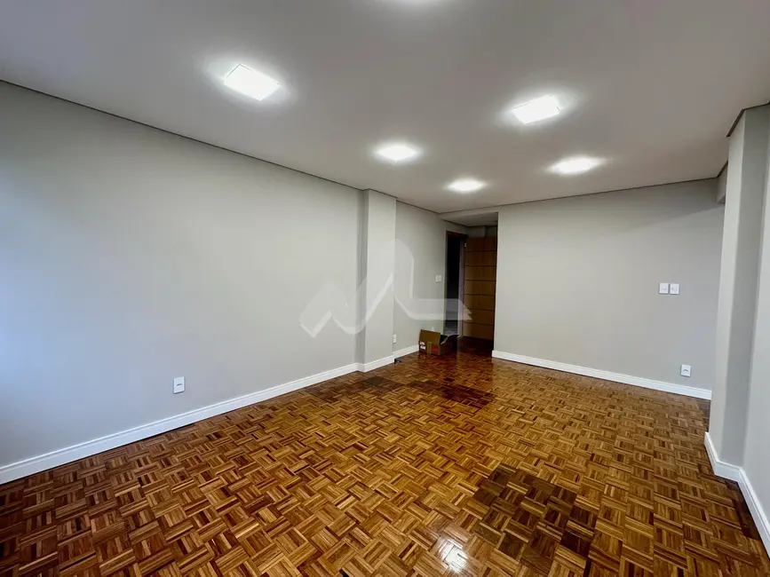 Apartamento com 2 quartos à venda, 153m2 em Centro, Toledo - PR - imagem 3 Foto 3 de Apartamento com 2 quartos à venda, 153m2 em Centro, Toledo - PR