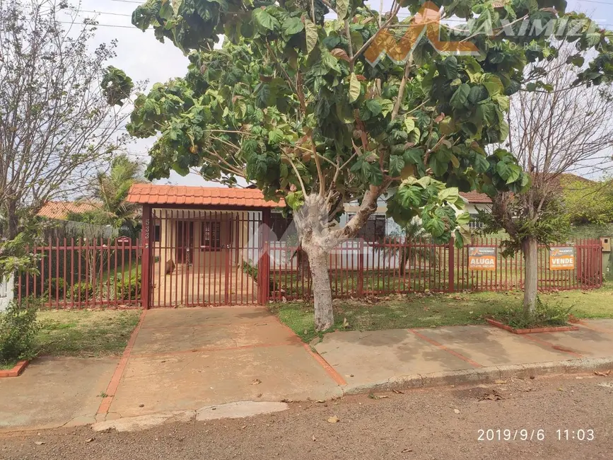 Foto 2 de Casa com 3 quartos à venda, 125m2 em Jardim Porto Alegre, Toledo - PR