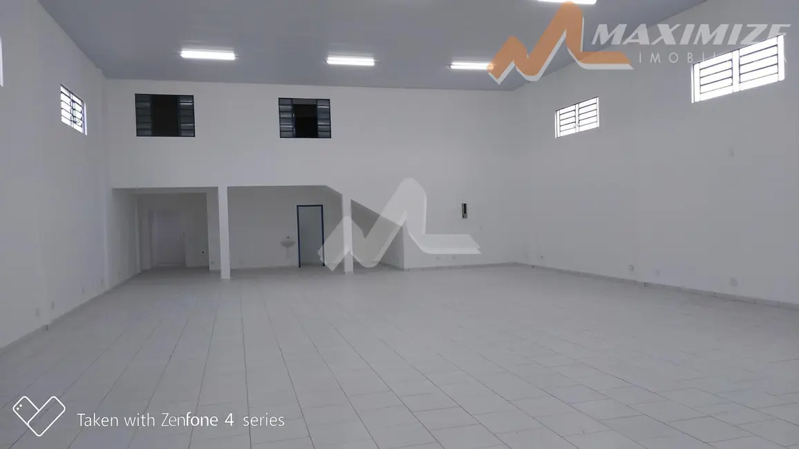 Armazém / Galpão à venda e para alugar, 338m2 em Jardim Pancera, Toledo - PR - imagem 5 Foto 5 de Armazém / Galpão à venda e para alugar, 338m2 em Jardim Pancera, Toledo - PR
