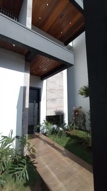 Casa com 2 quartos à venda, 135m2 em Jardim Gisela, Toledo - PR - imagem 7 Foto 7 de Casa com 2 quartos à venda, 135m2 em Jardim Gisela, Toledo - PR