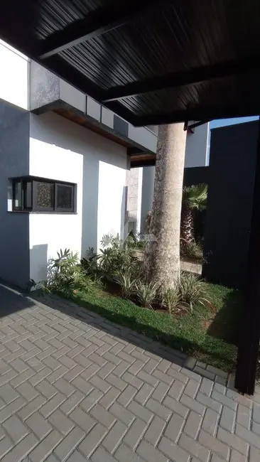 Casa com 2 quartos à venda, 135m2 em Jardim Gisela, Toledo - PR - imagem 6 Foto 6 de Casa com 2 quartos à venda, 135m2 em Jardim Gisela, Toledo - PR