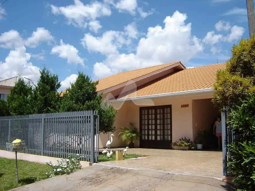Foto 1 de Casa com 3 quartos à venda, 194m2 em Vila Industrial, Toledo - PR