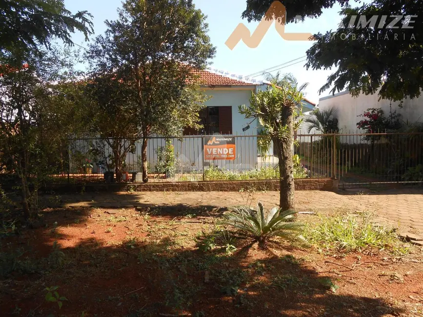 Foto 1 de Casa com 2 quartos à venda, 131m2 em Jardim Porto Alegre, Toledo - PR