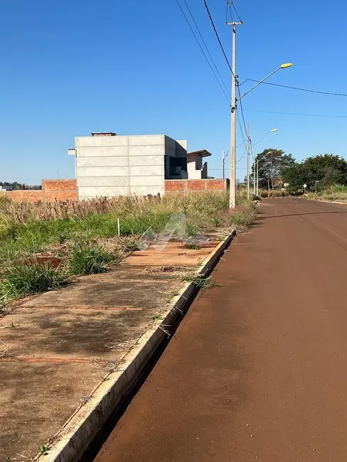 Foto 5 de Terreno / Lote à venda, 600m2 em Tocantins, Toledo - PR