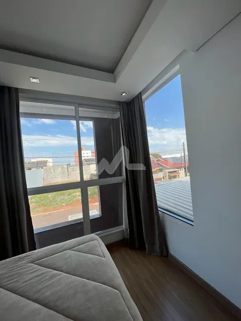 Sobrado com 3 quartos à venda, 226m2 em Jardim Gisela, Toledo - PR - imagem 8 Foto 8 de Sobrado com 3 quartos à venda, 226m2 em Jardim Gisela, Toledo - PR