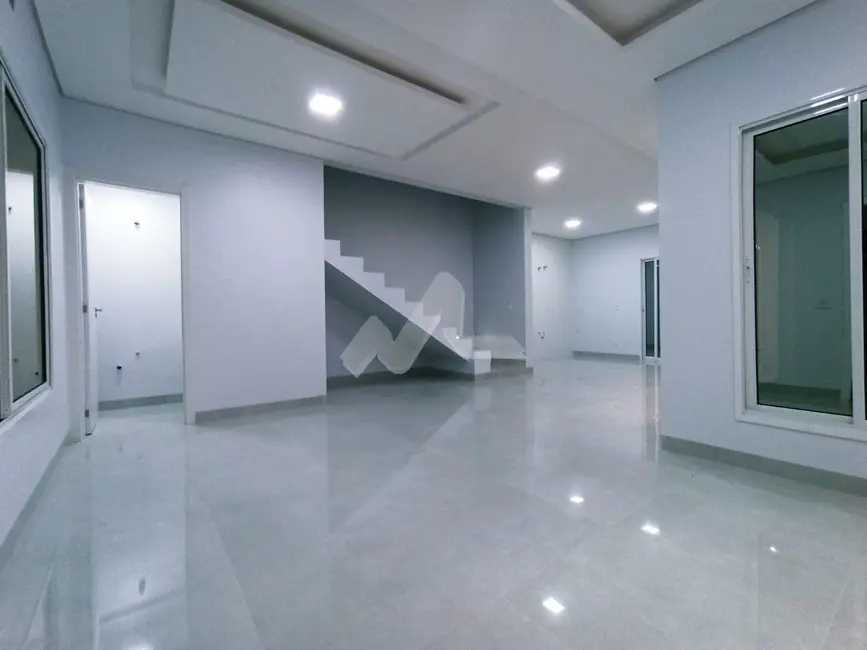 Foto 3 de Sobrado com 3 quartos à venda, 175m2 em Jardim Concórdia, Toledo - PR