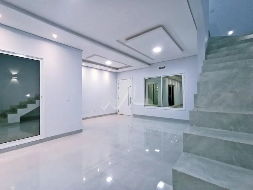 Foto 4 de Sobrado com 3 quartos à venda, 175m2 em Jardim Concórdia, Toledo - PR