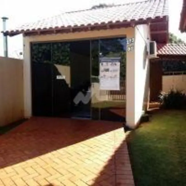 Foto 2 de Casa com 3 quartos à venda, 208m2 em Centro, Marechal Candido Rondon - PR