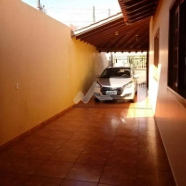 Foto 6 de Casa com 3 quartos à venda, 208m2 em Centro, Marechal Candido Rondon - PR
