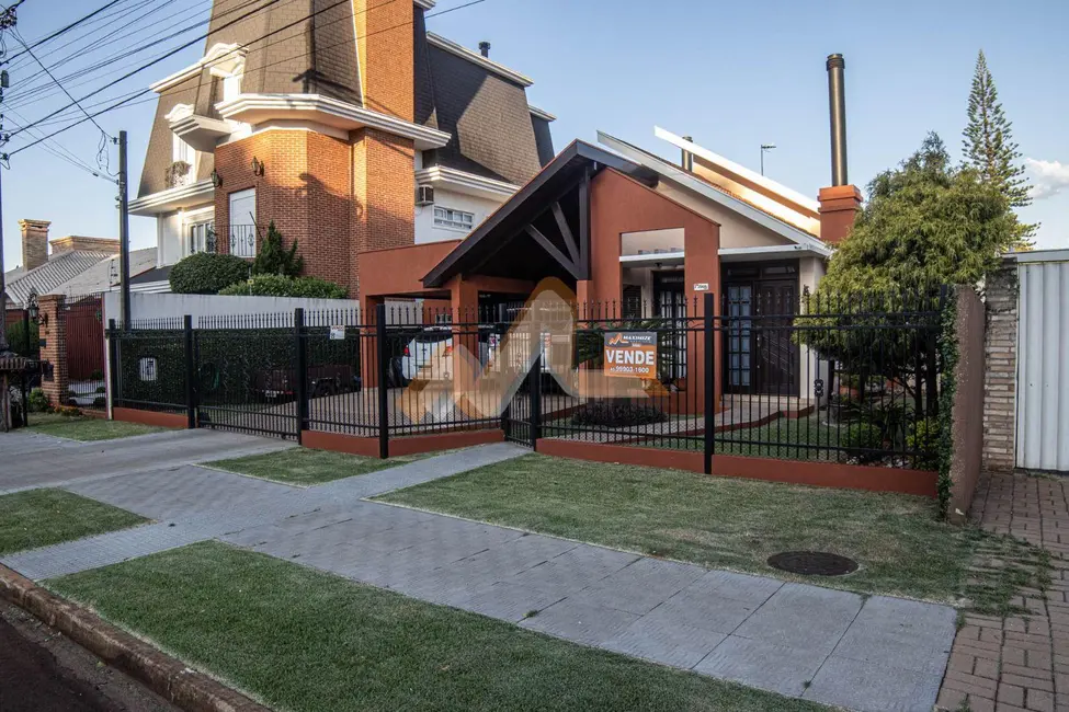 Casa com 3 quartos à venda, 180m2 em Jardim La Salle, Toledo - PR - imagem 2 Foto 2 de Casa com 3 quartos à venda, 180m2 em Jardim La Salle, Toledo - PR