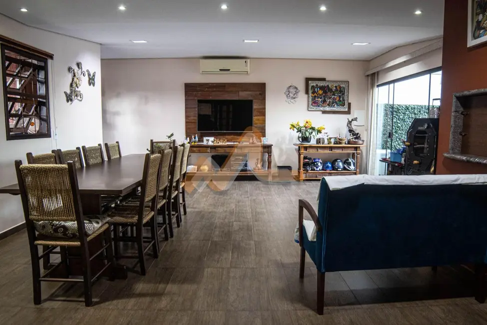 Casa com 3 quartos à venda, 180m2 em Jardim La Salle, Toledo - PR - imagem 8 Foto 8 de Casa com 3 quartos à venda, 180m2 em Jardim La Salle, Toledo - PR