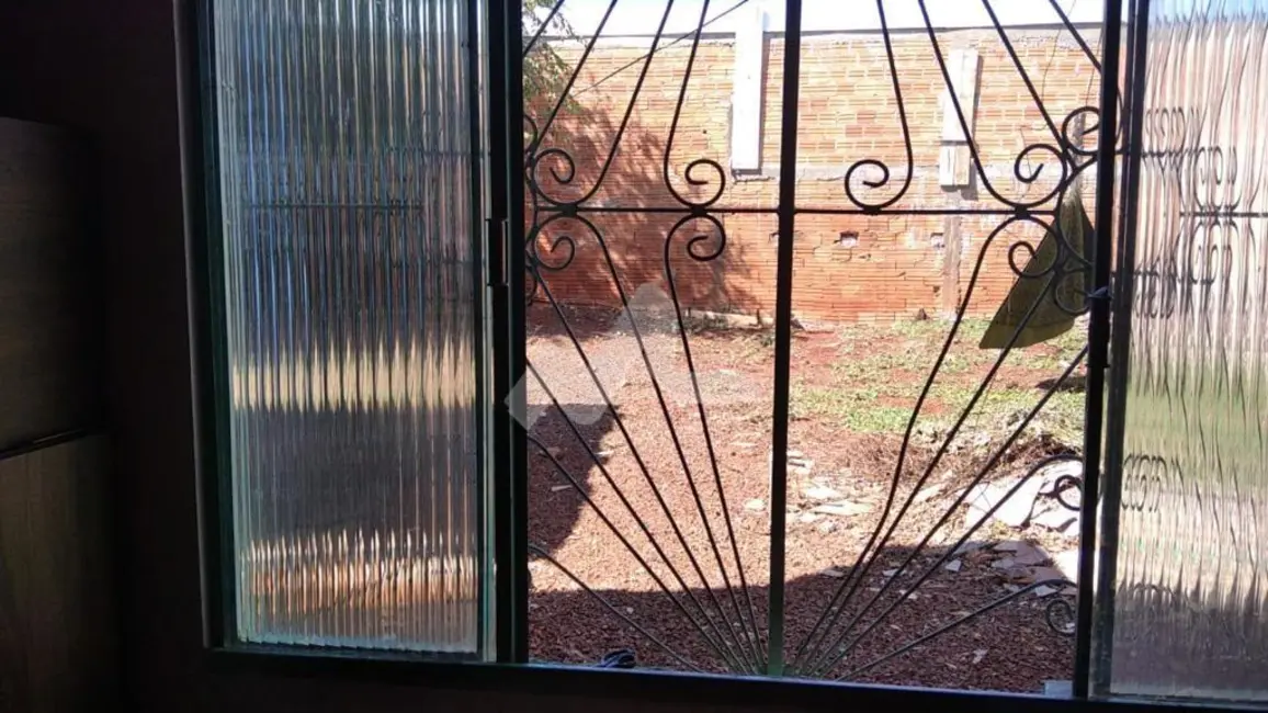 Casa com 3 quartos à venda, 116m2 em Vila Pioneiro, Toledo - PR - imagem 2 Foto 2 de Casa com 3 quartos à venda, 116m2 em Vila Pioneiro, Toledo - PR