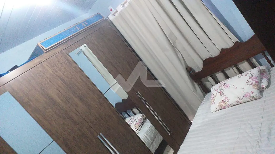 Foto 2 de Sobrado com 2 quartos à venda, 64m2 em Toledo - PR
