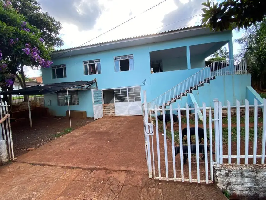 Foto 1 de Casa com 3 quartos à venda, 301m2 em Jardim Parizzotto, Toledo - PR