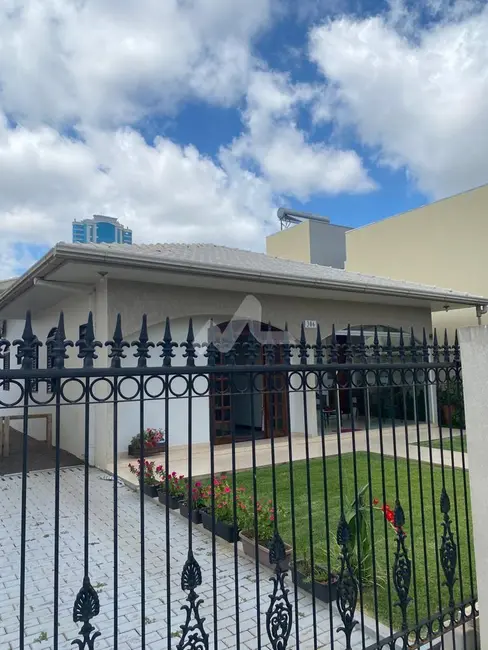 Foto 1 de Casa com 3 quartos à venda, 265m2 em Vila Industrial, Toledo - PR