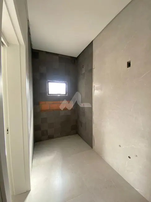 Casa com 3 quartos à venda, 160m2 em Vila Industrial, Toledo - PR - imagem 3 Foto 3 de Casa com 3 quartos à venda, 160m2 em Vila Industrial, Toledo - PR